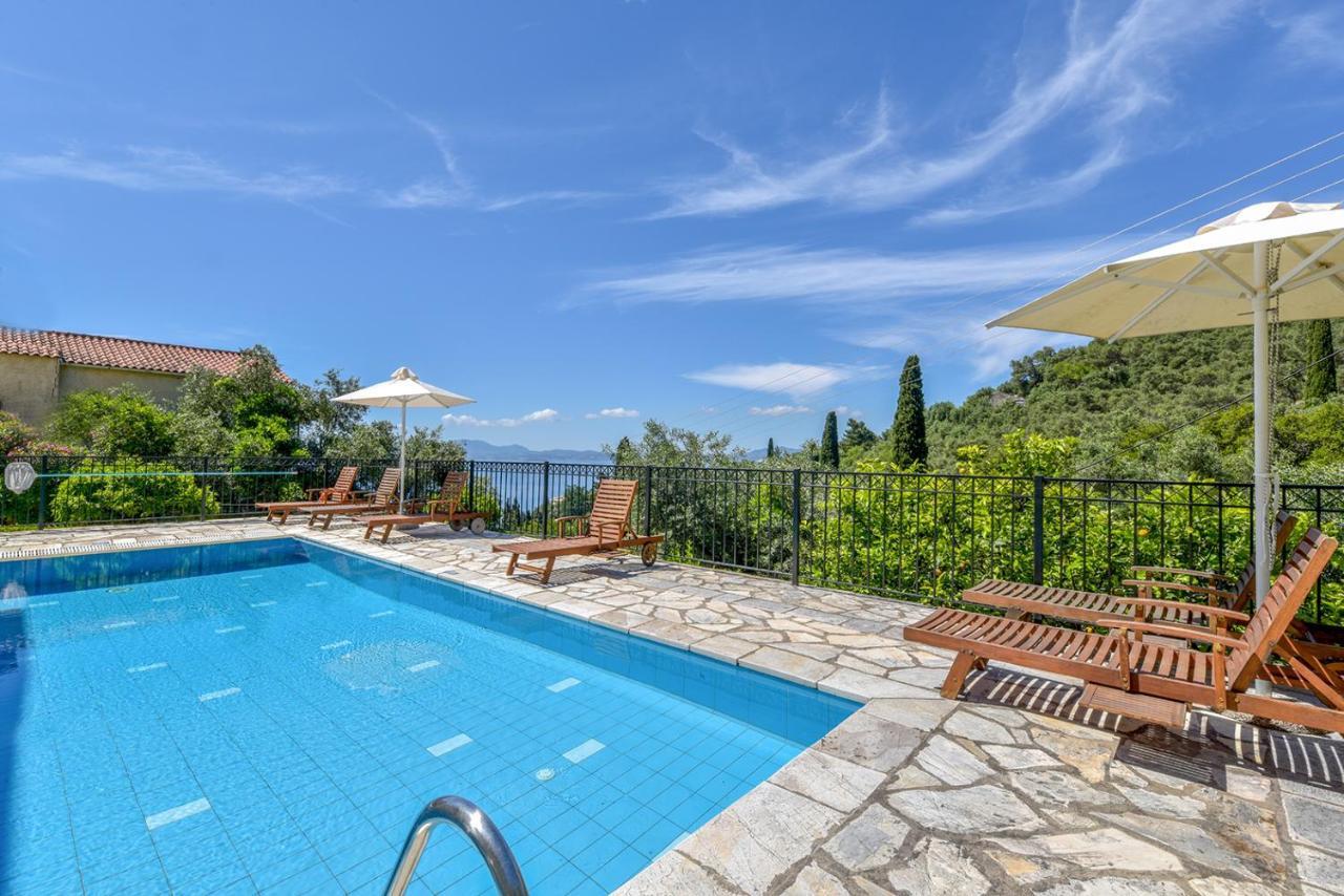 Villa Christina Nisaki  Exterior photo